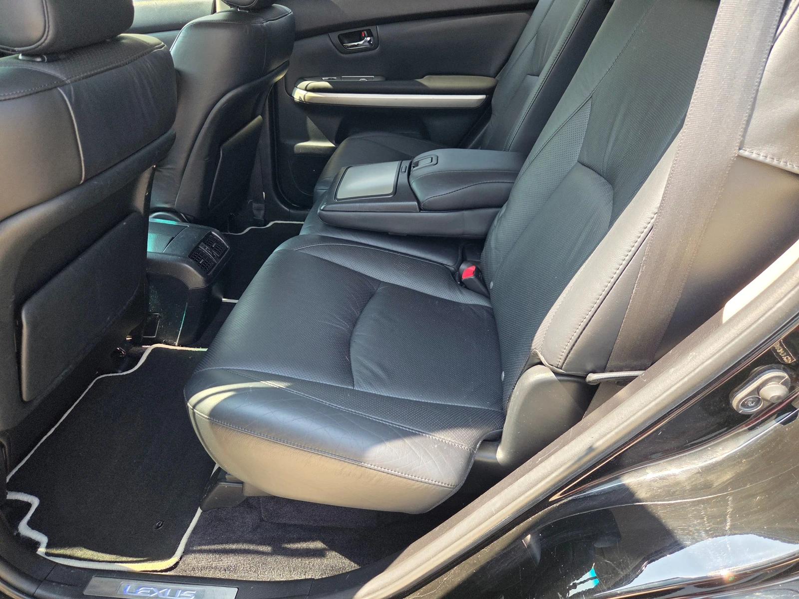 Lexus RX 400h RX400h Edition AWD Facelift ШВЕЙЦАРИЯ           , снимка 8 - Автомобили и джипове - 54997691
