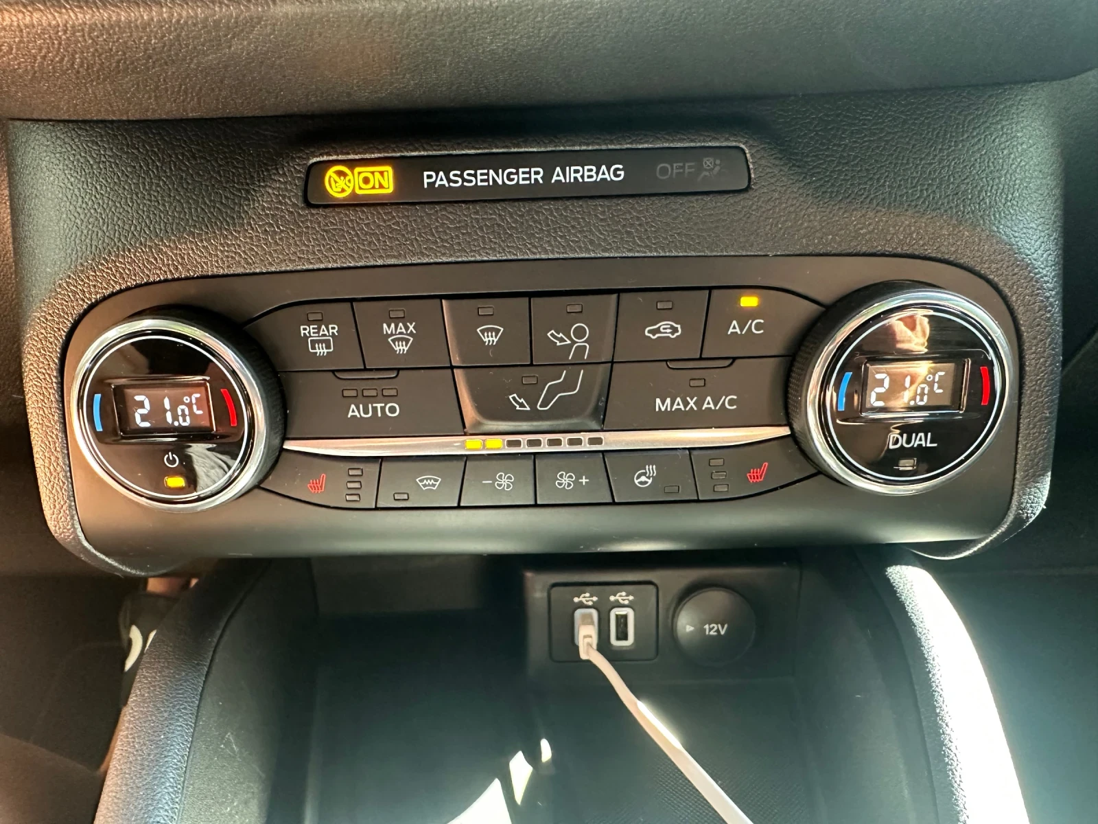 Ford Kuga ST LINE AWD 2.0 190 HP, снимка 15 - Автомобили и джипове - 55440095