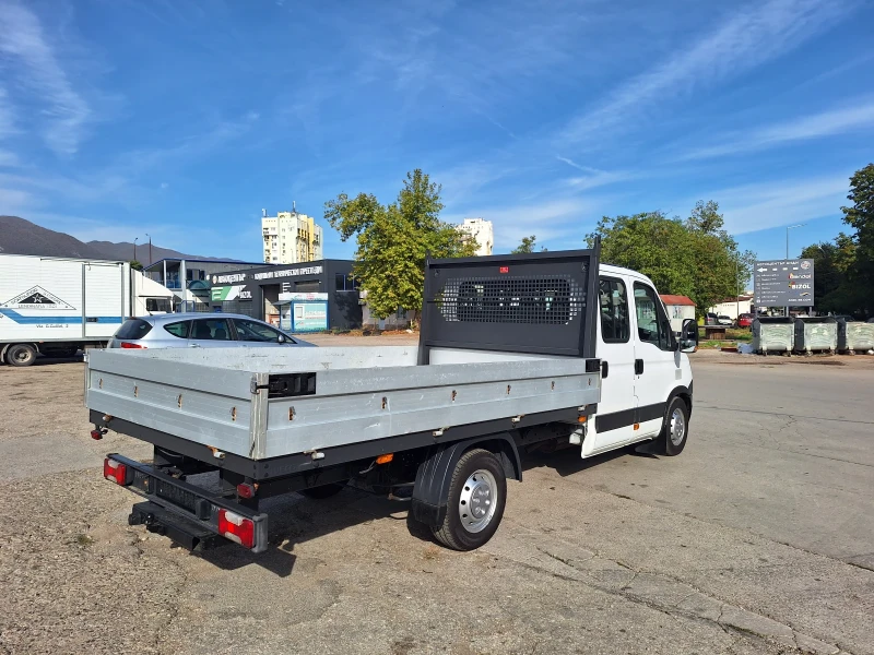 Iveco Daily 35s17/3.5т./170кс./7местен/Перфектен, снимка 7 - Бусове и автобуси - 47479211