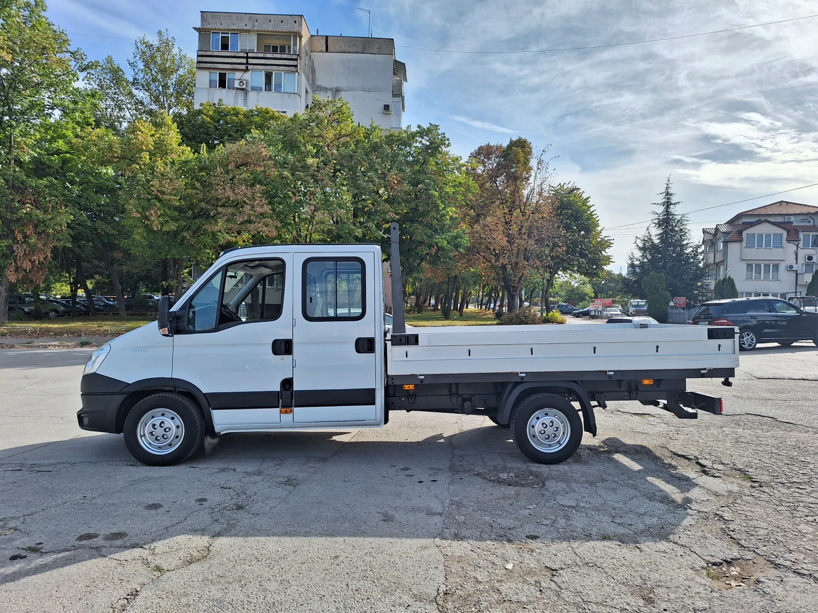 Iveco Daily 35s17/3.5т./170кс./7местен/Перфектен - изображение 4