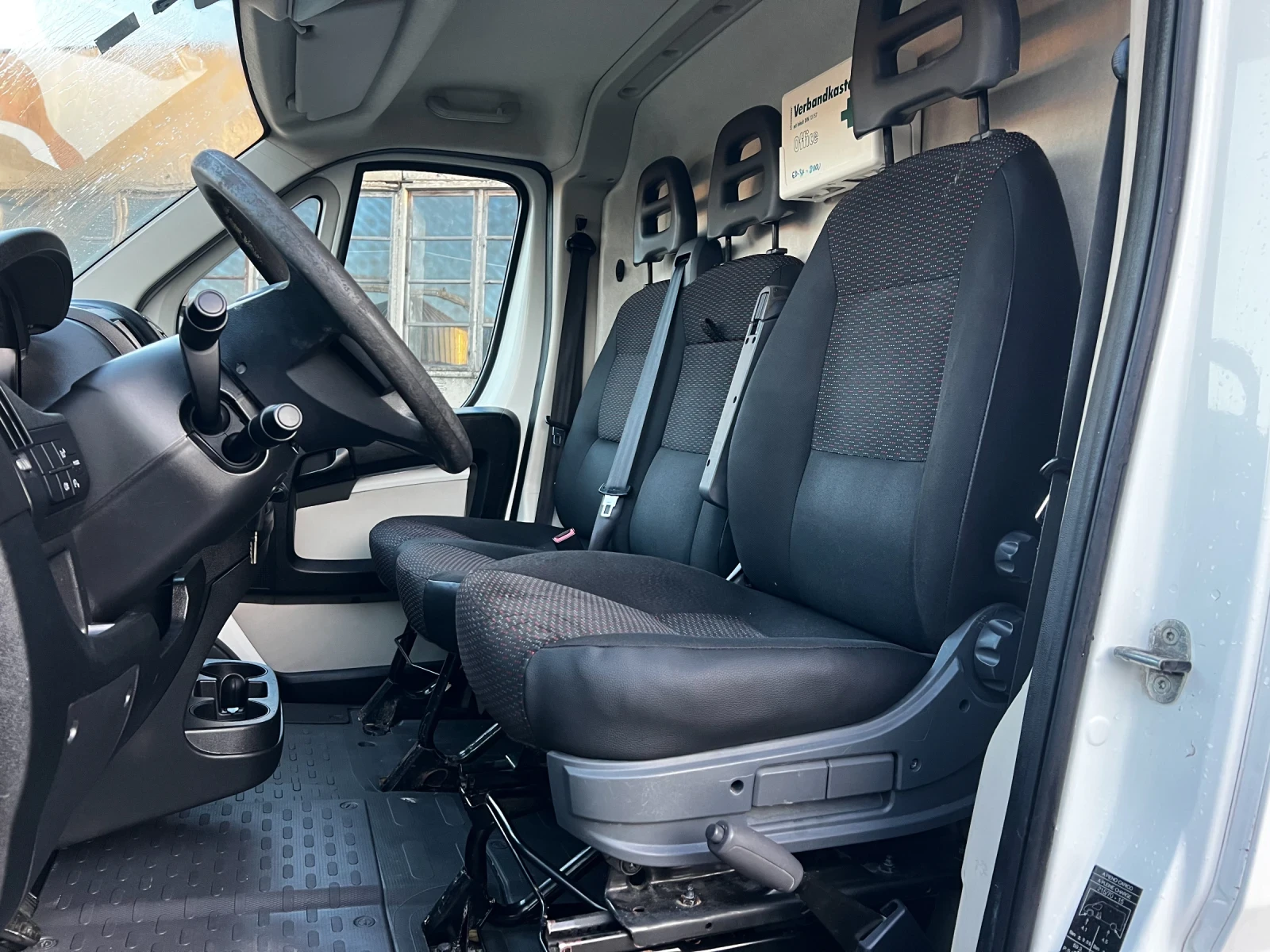 Peugeot Boxer 2.0 BlueHDi 130 hp L3H2  Euro6 - изображение 6