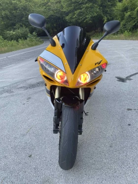 Yamaha YZF-R1 | Mobile.bg    6
