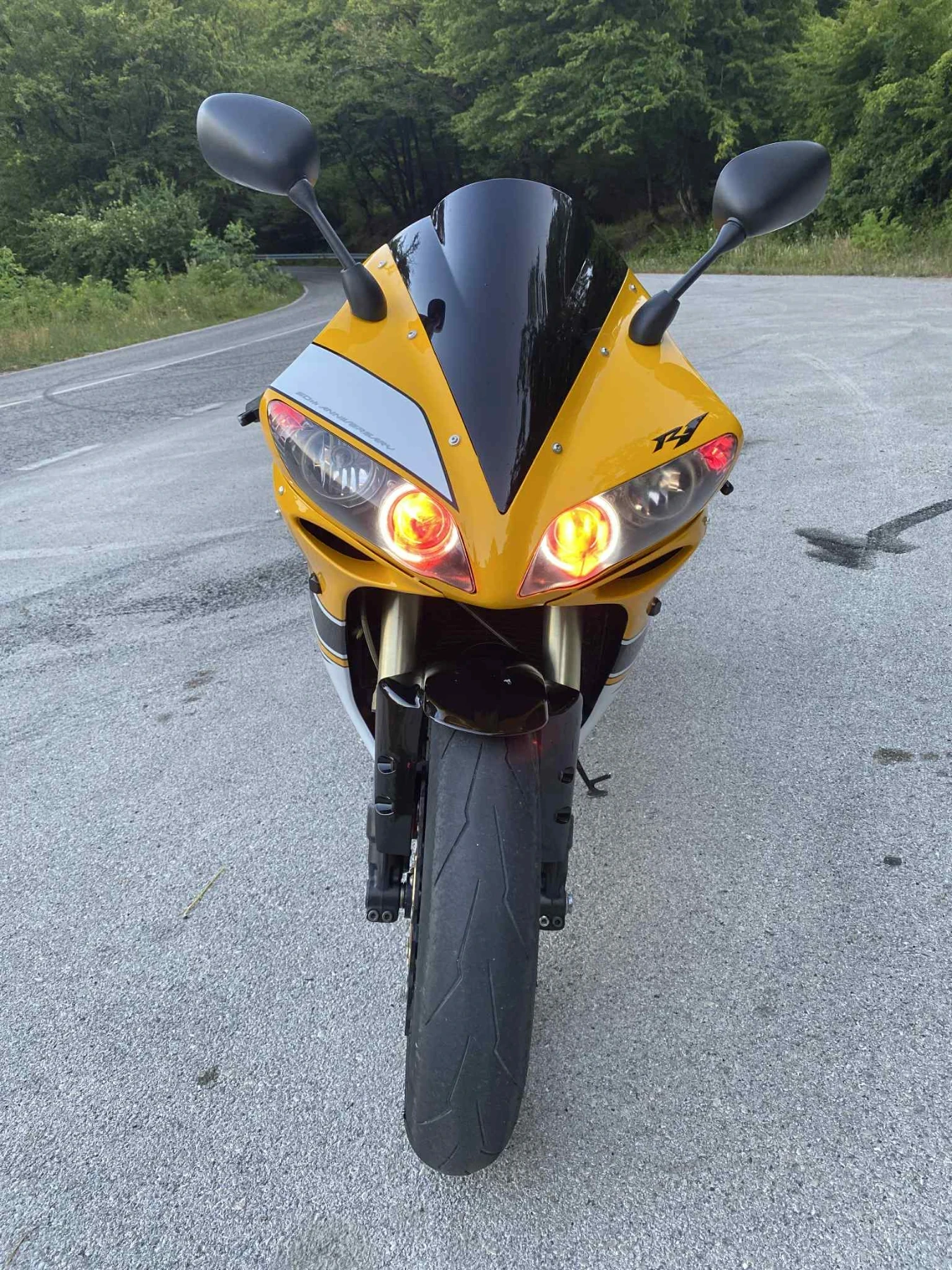 Yamaha YZF-R1  - изображение 6