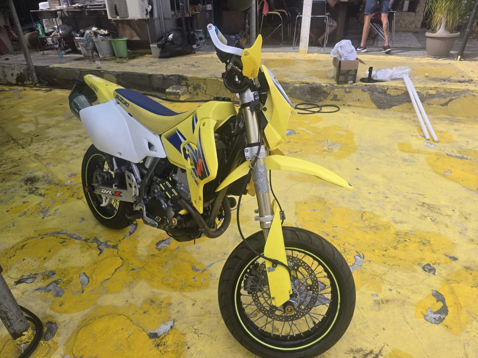 Suzuki DR-Z