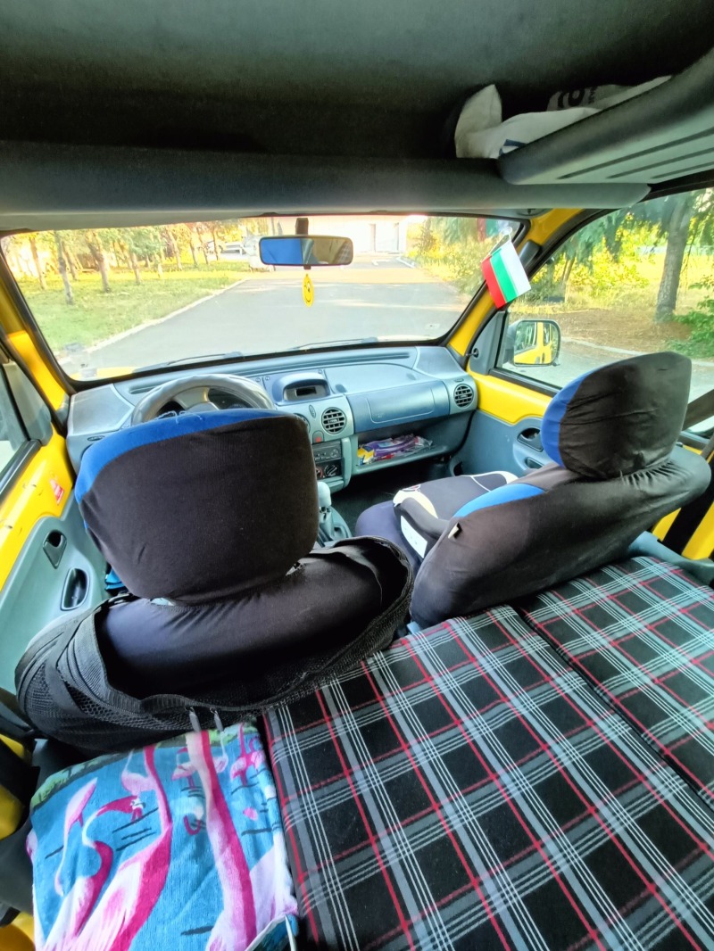 Кемпер Renault Kangoo 1.4, 75 к.с., снимка 15 - Каравани и кемпери - 46995506