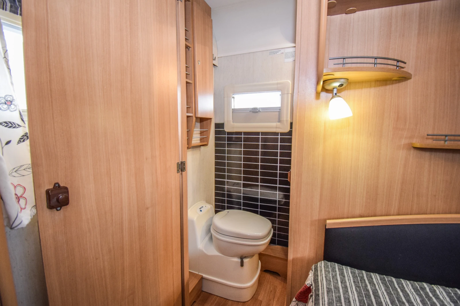 Каравана Kabe CABBY COMFORT EDITION 620 FT , снимка 14 - Каравани и кемпери - 56218069