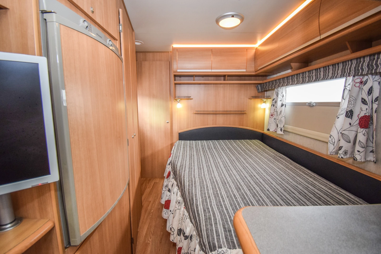 Каравана Kabe CABBY COMFORT EDITION 620 FT , снимка 13 - Каравани и кемпери - 56218069
