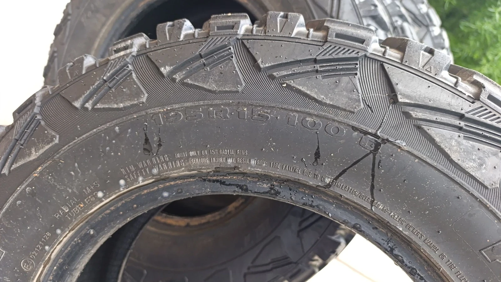 Гуми Зимни 195/100R15, снимка 4 - Гуми и джанти - 54362124