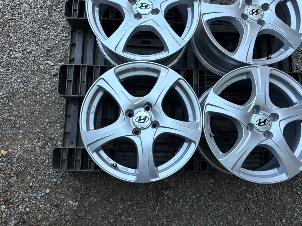Джанти за Toyota Yaris, снимка 5 - Гуми и джанти - 55618193