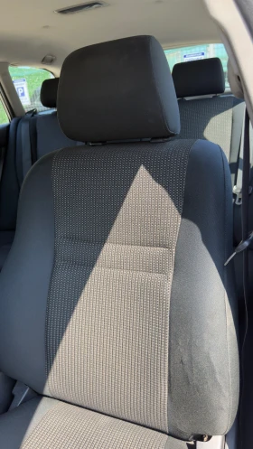 Toyota Avensis, снимка 8