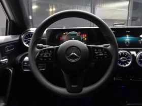 Mercedes-Benz A 220  Hatchback, снимка 12