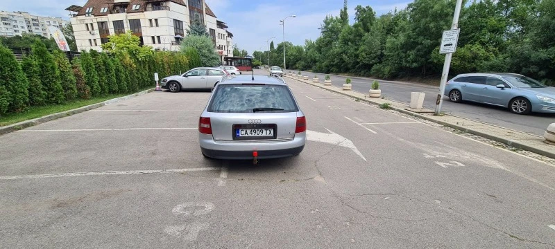 Audi A6 2.5 TDI, снимка 10 - Автомобили и джипове - 47890256