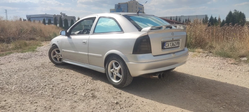 Opel Astra, снимка 2 - Автомобили и джипове - 47114366