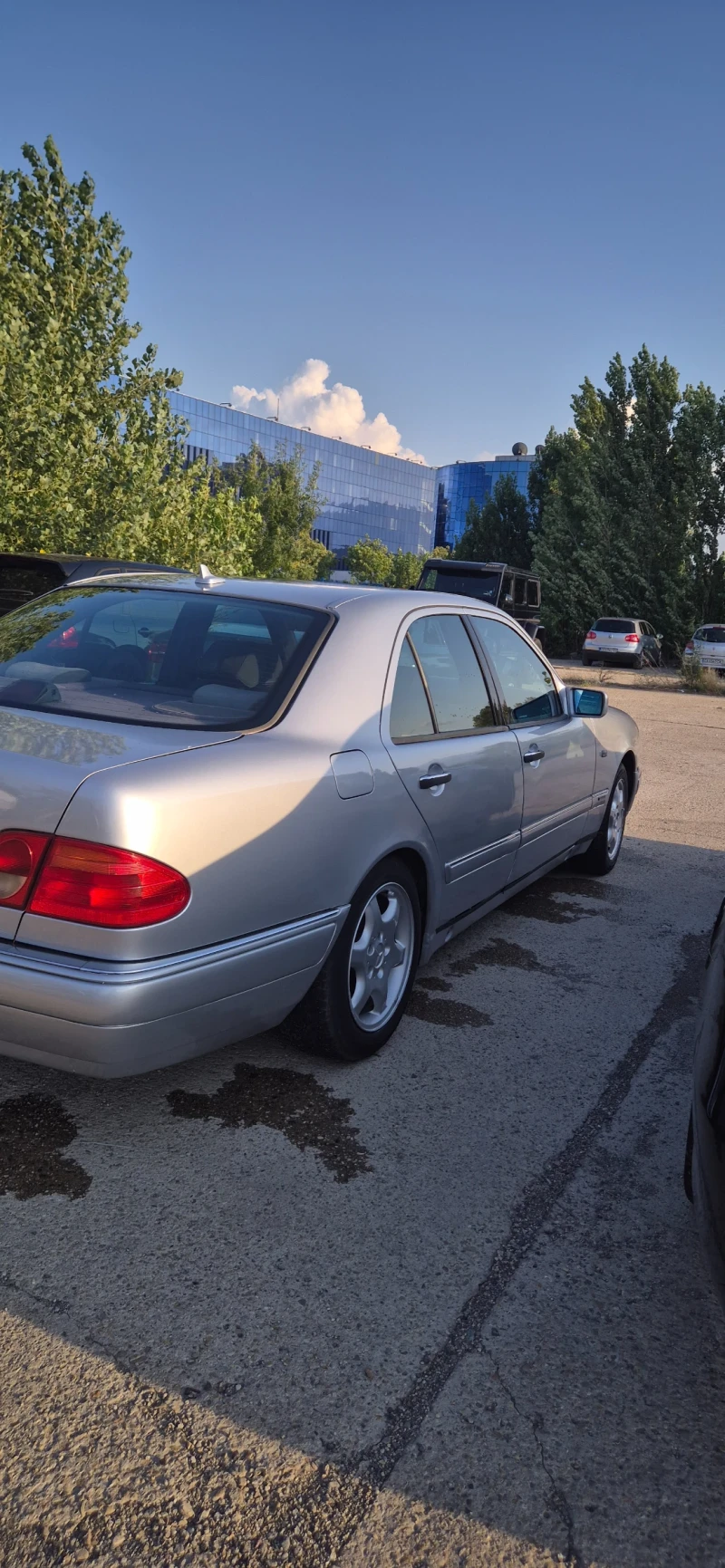 Mercedes-Benz E 290 Elegance, снимка 5 - Автомобили и джипове - 47300721