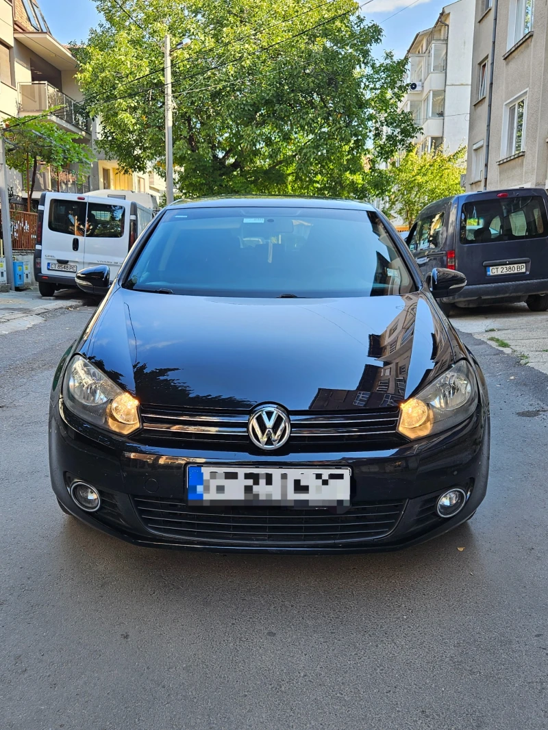 VW Golf 1.6i* АГУ, снимка 2 - Автомобили и джипове - 47369240