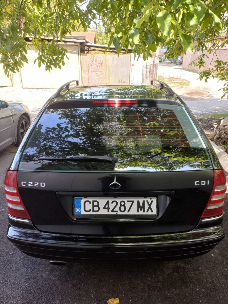 Mercedes-Benz C 220 C220, снимка 11 - Автомобили и джипове - 47492182