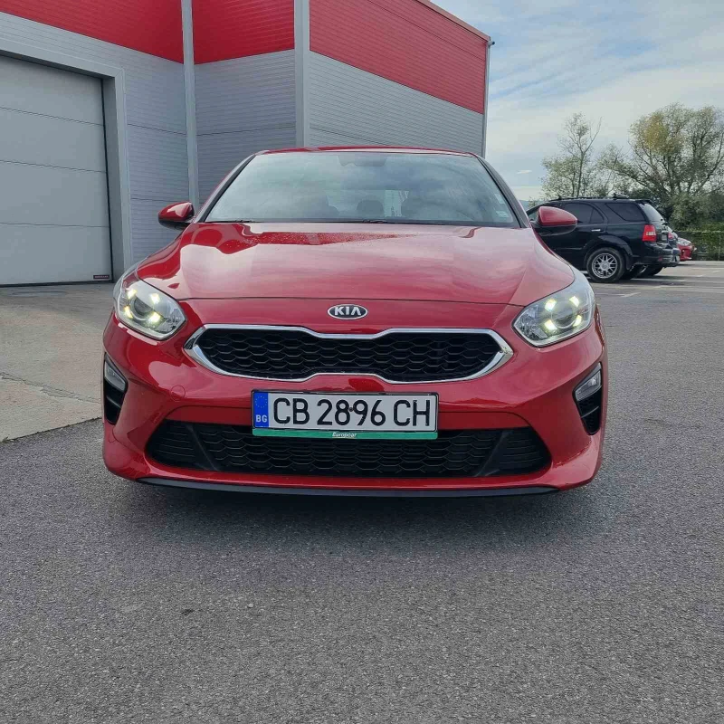 Kia Ceed 1.5 T-gdi ГАРАНЦИЯ, снимка 2 - Автомобили и джипове - 47536170