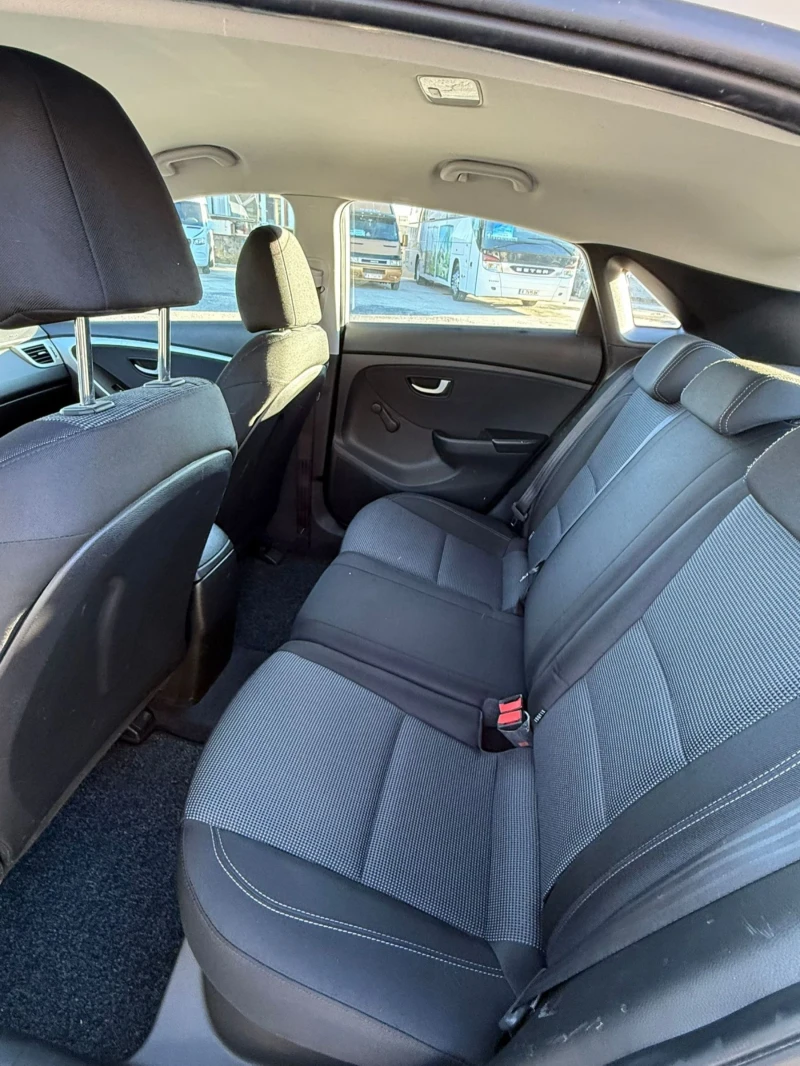Hyundai I30, снимка 10 - Автомобили и джипове - 52957104