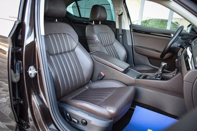 Skoda Superb 2.0TDI 190k.c. Laurin & Klement FULL FULL, снимка 12 - Автомобили и джипове - 53136039