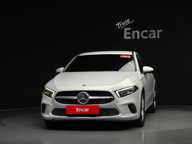Mercedes-Benz A 220  Hatchback, снимка 2 - Автомобили и джипове - 56083608