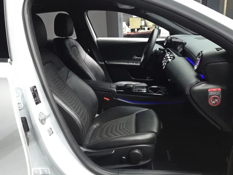 Mercedes-Benz A 220  Hatchback, снимка 10 - Автомобили и джипове - 56083608