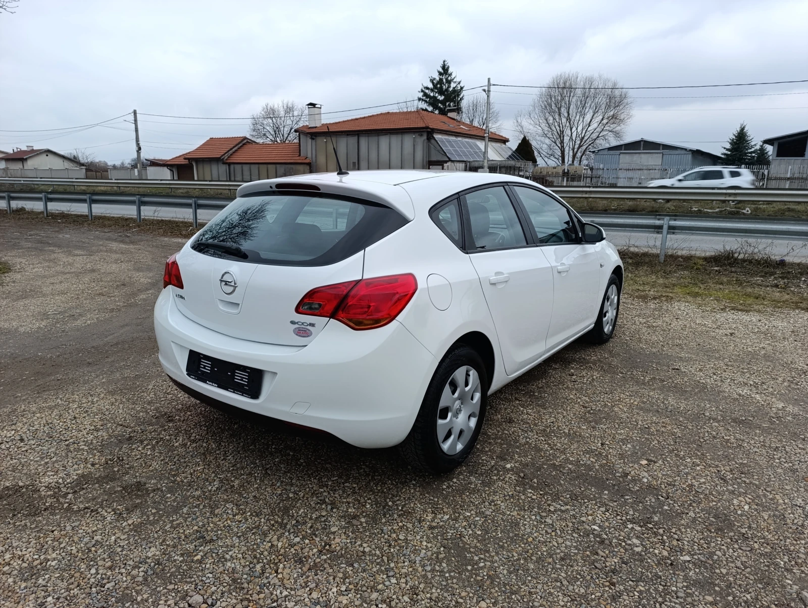 Opel Astra 1.4i-16v Бензин - изображение 7