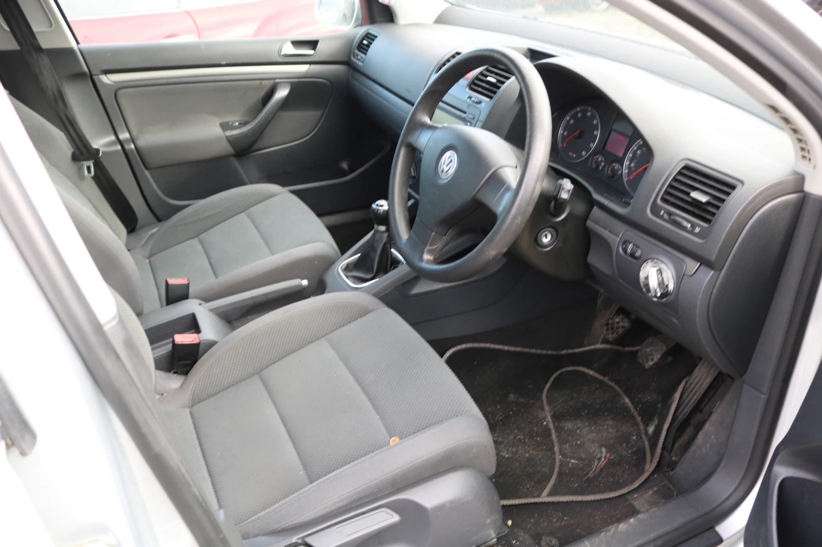 VW Golf 1.6 FSI | Mobile.bg — изображение 11