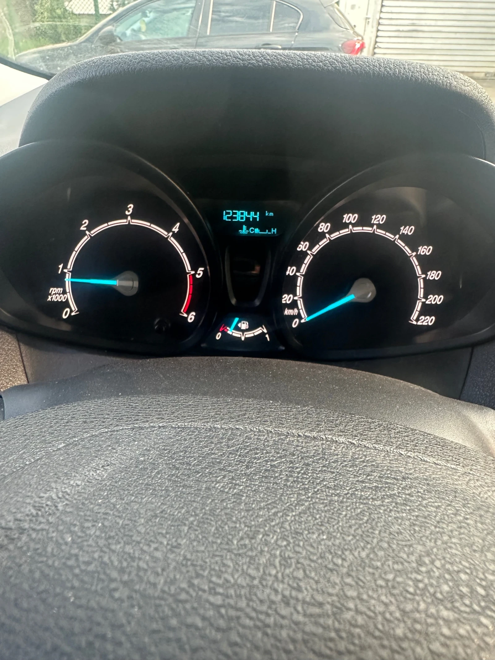 Ford Courier 1.5 TDI - изображение 8