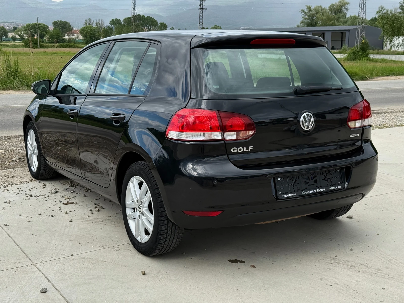 VW Golf 1.6i Газ/Темпомат/Сервизна история/Собствен лизинг - изображение 6