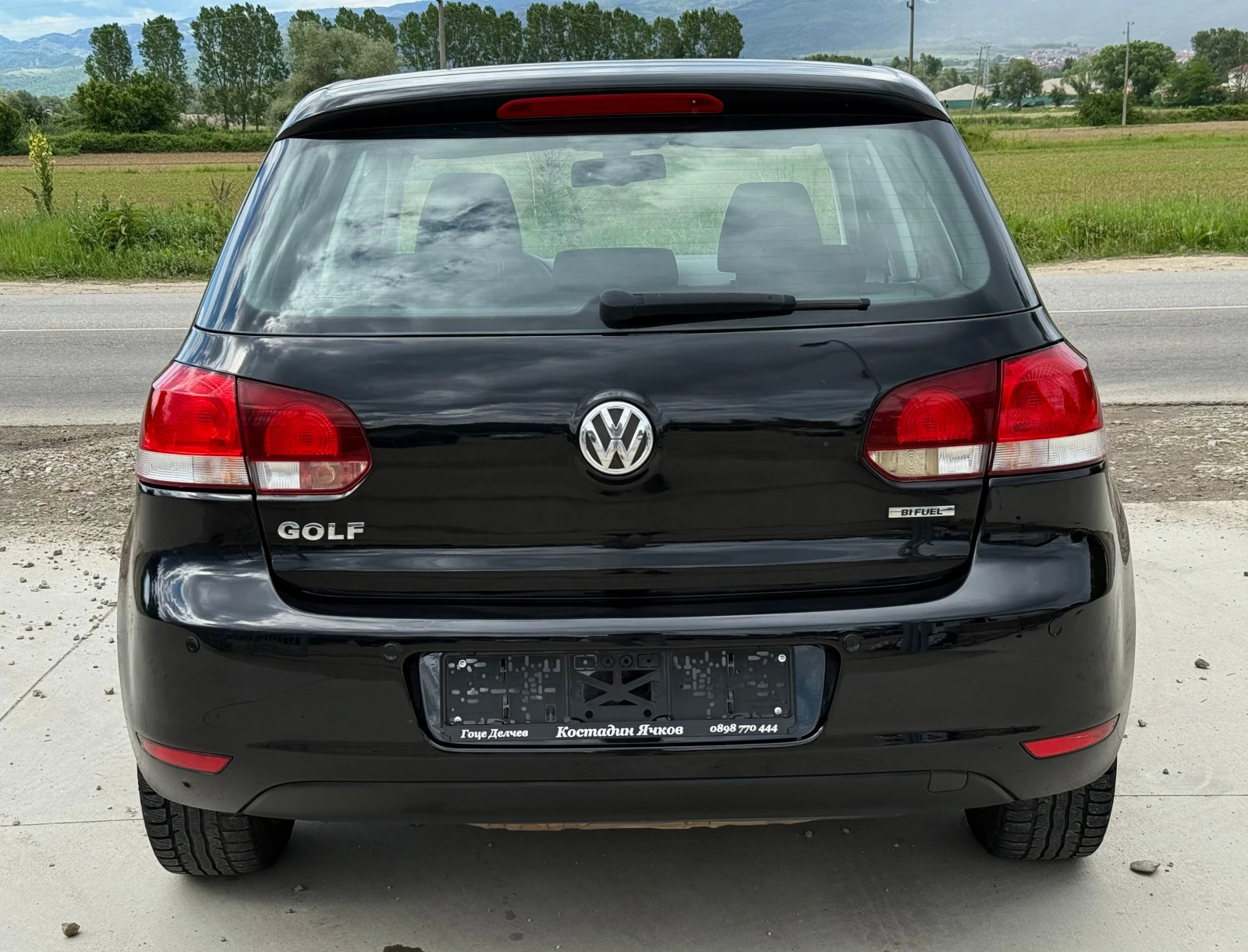 VW Golf 1.6i Газ/Темпомат/Сервизна история/Собствен лизинг - изображение 5