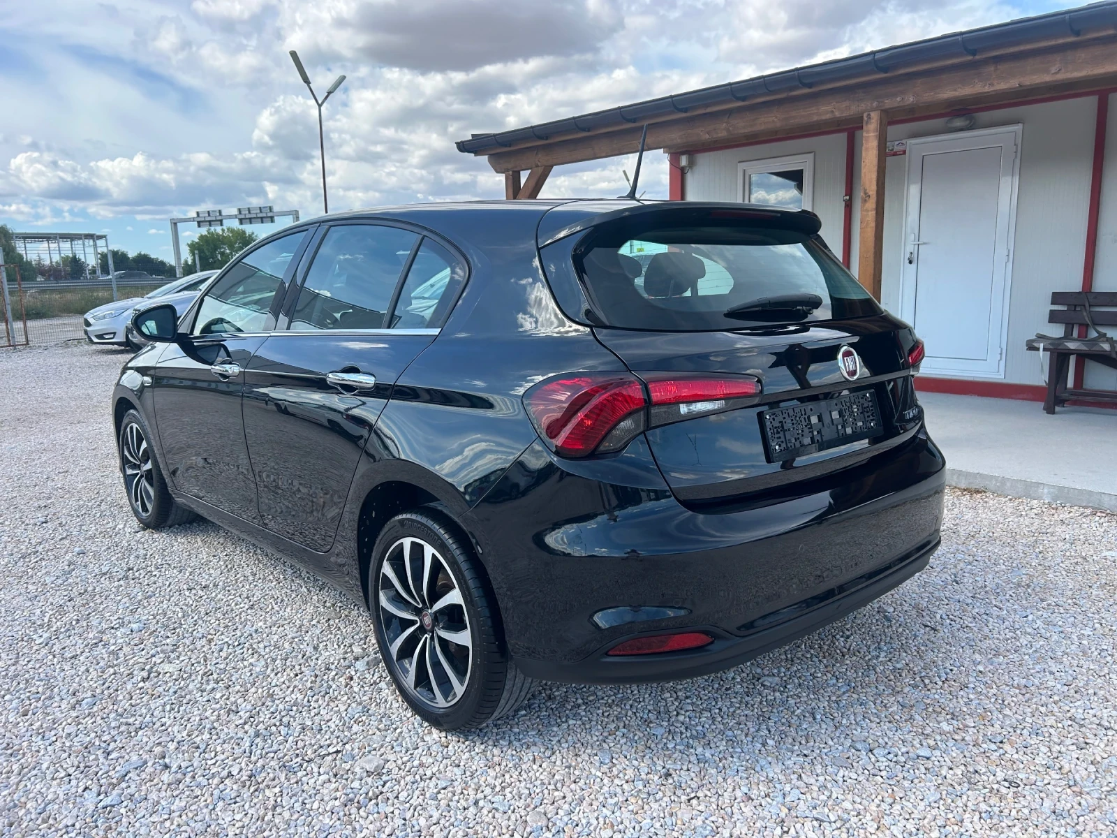 Fiat Tipo * 1.6Mjet* 120к.с* НАВИ* LED* Камера*  - изображение 3