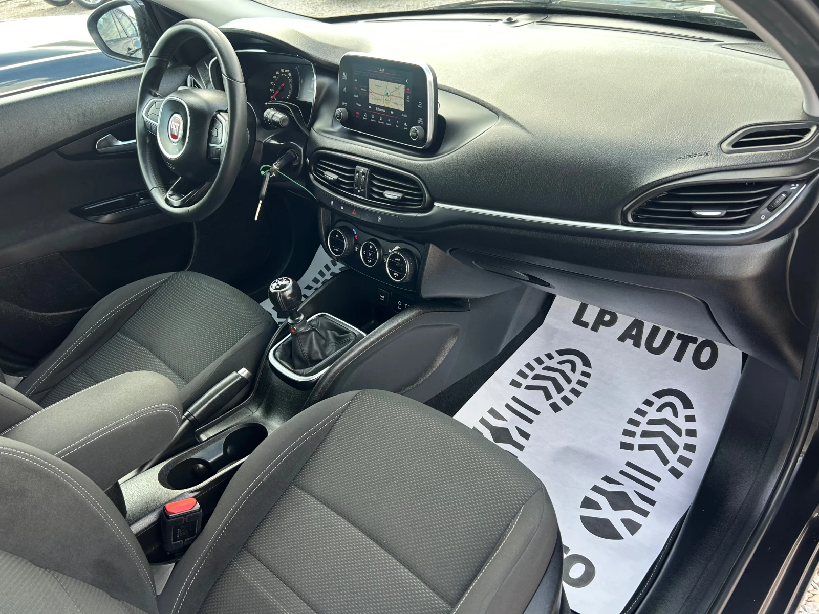 Fiat Tipo * 1.6Mjet* 120к.с* НАВИ* LED* Камера*  - изображение 7