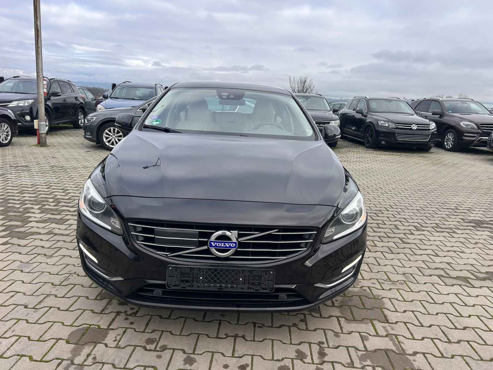 Volvo V60 2.4 PLUG IN HYBRID AWD AVTOMAT/KOJA/NAVI EURO 5 - изображение 3