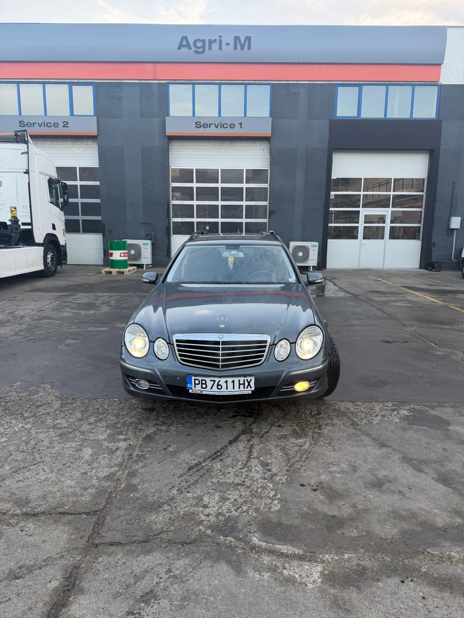 Mercedes-Benz E 220  - изображение 2