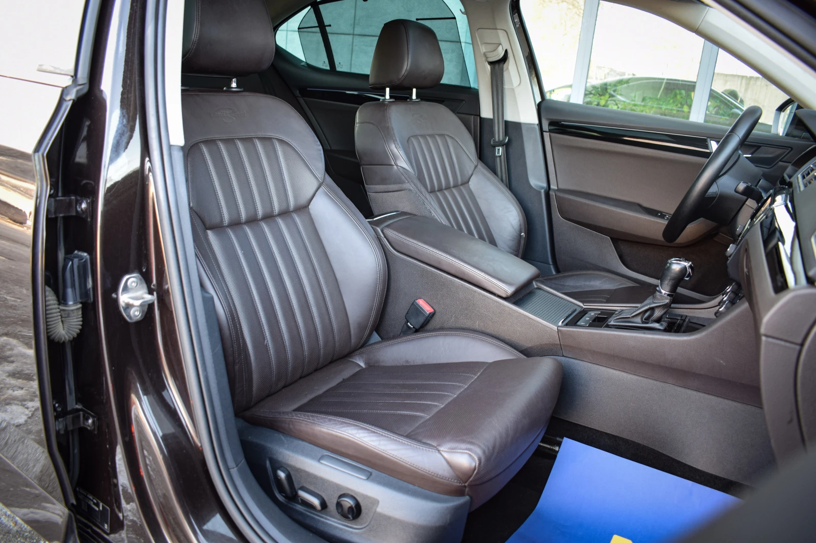 Skoda Superb 2.0TDI 190k.c. Laurin & Klement FULL FULL | Mobile.bg � ����������� 12