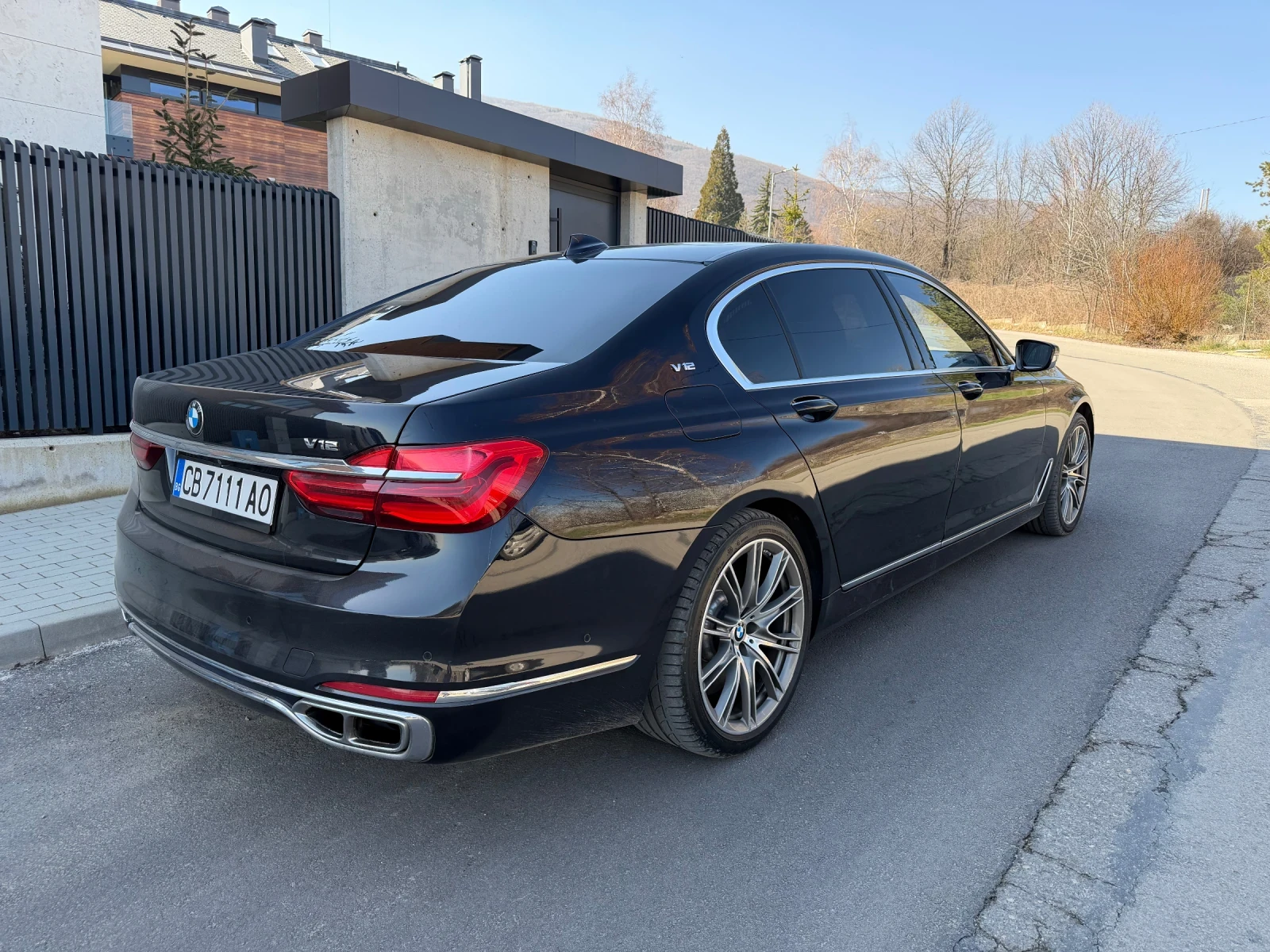BMW 760 Executive/ skylounge, снимка 4 - Автомобили и джипове - 53805448