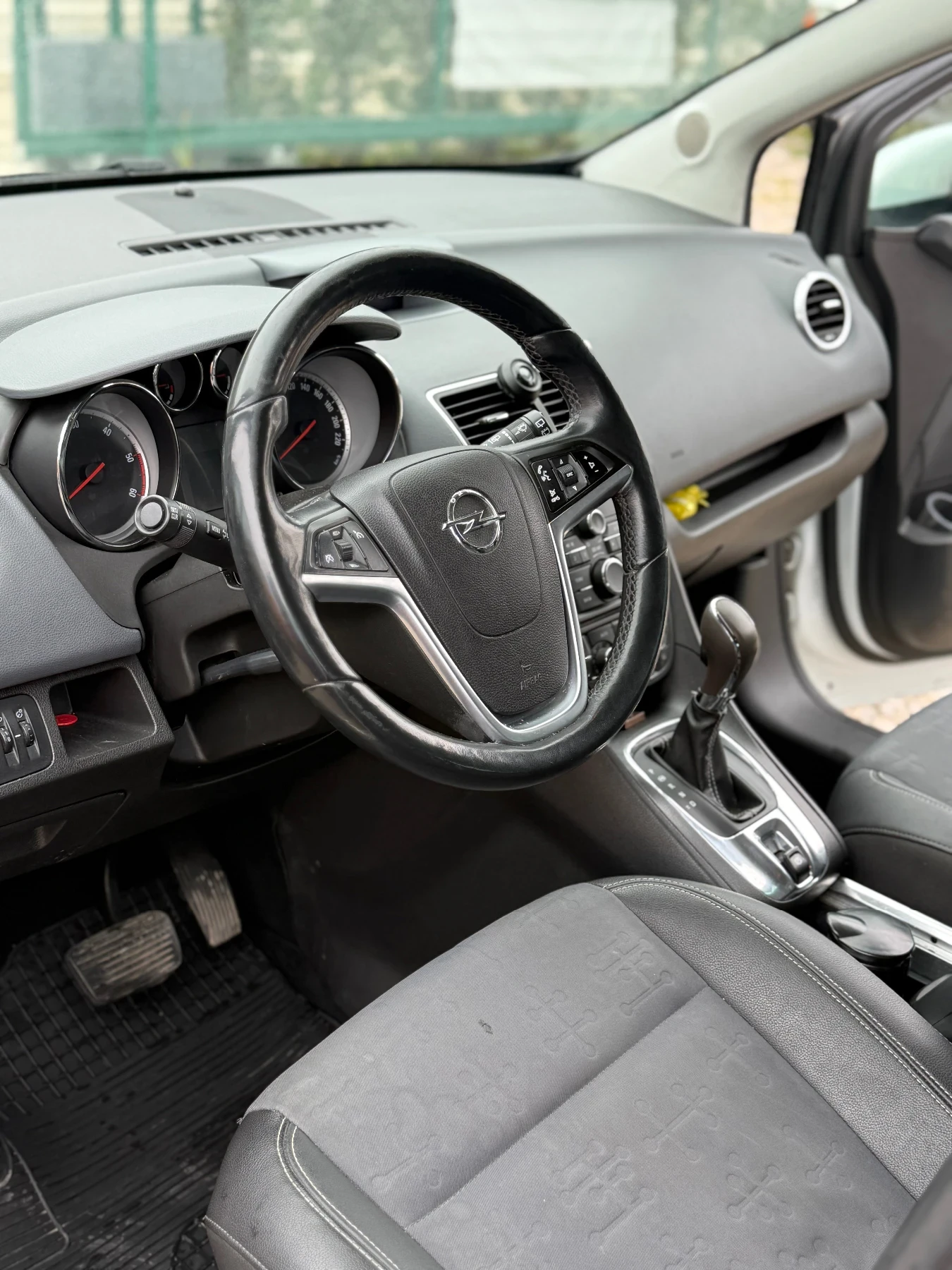 Opel Meriva B / 1.7DCTI, снимка 10 - Автомобили и джипове - 54164000