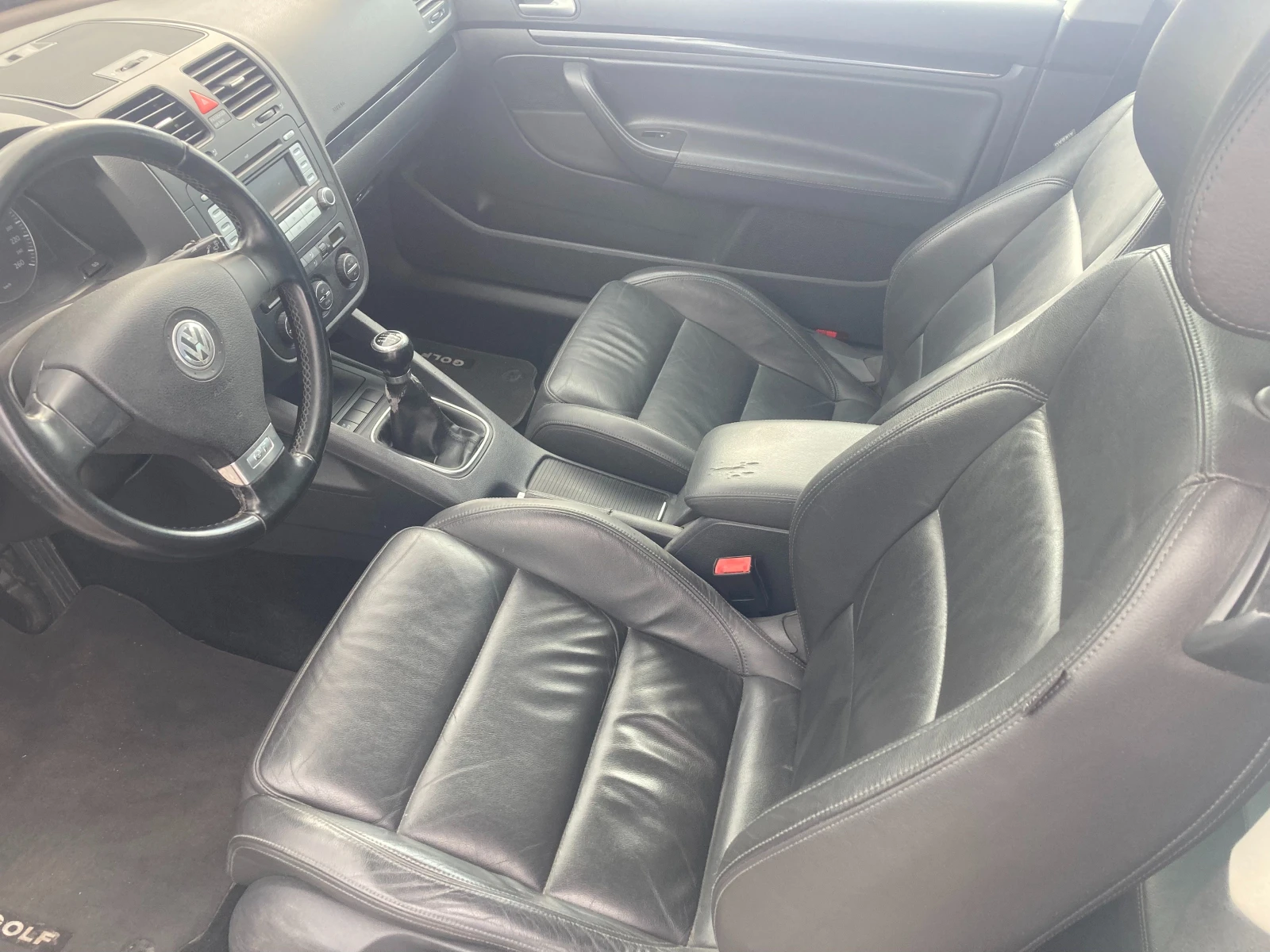 VW Golf 2.0 TDI GT, снимка 14 - Автомобили и джипове - 55274286