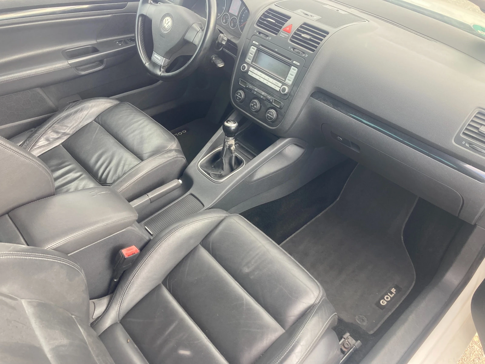 VW Golf 2.0 TDI GT, снимка 15 - Автомобили и джипове - 55274286