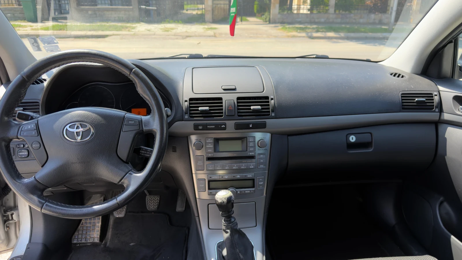 Toyota Avensis, снимка 11 - Автомобили и джипове - 55340738