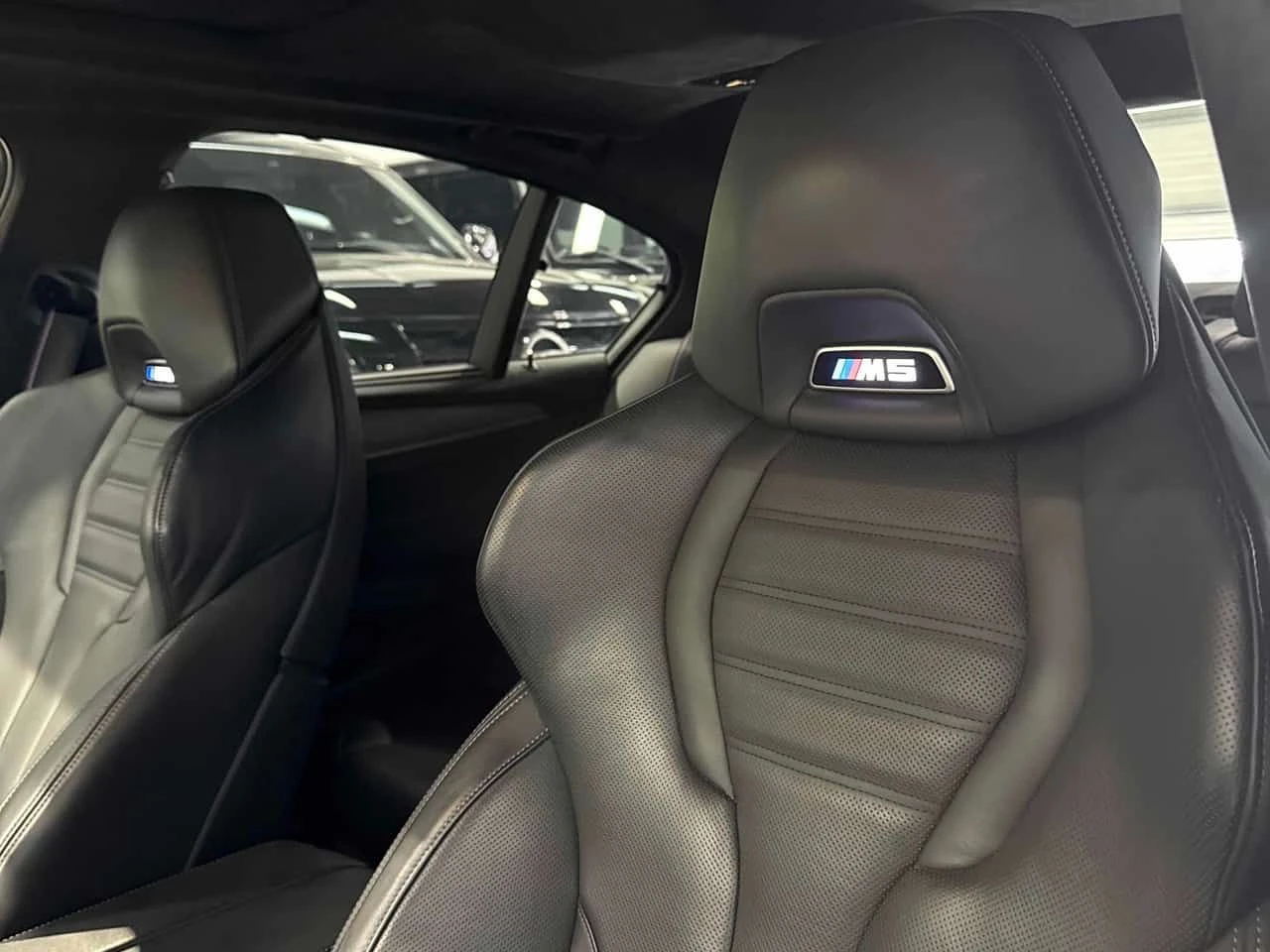 BMW M5 * Competition * CARFAX * ОПЦИЯ ЗА ФИНАНСИРАНЕ , снимка 14 - Автомобили и джипове - 55504653