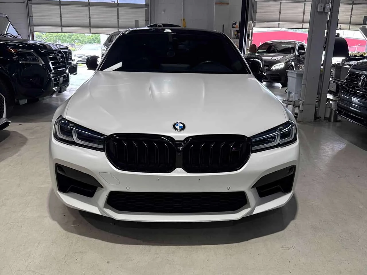 BMW M5 * Competition * CARFAX * ОПЦИЯ ЗА ФИНАНСИРАНЕ , снимка 6 - Автомобили и джипове - 55504653
