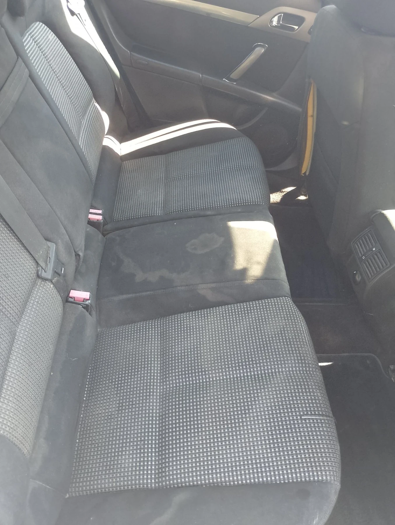 Peugeot 407 2.0 HDI, снимка 9 - Автомобили и джипове - 55695200