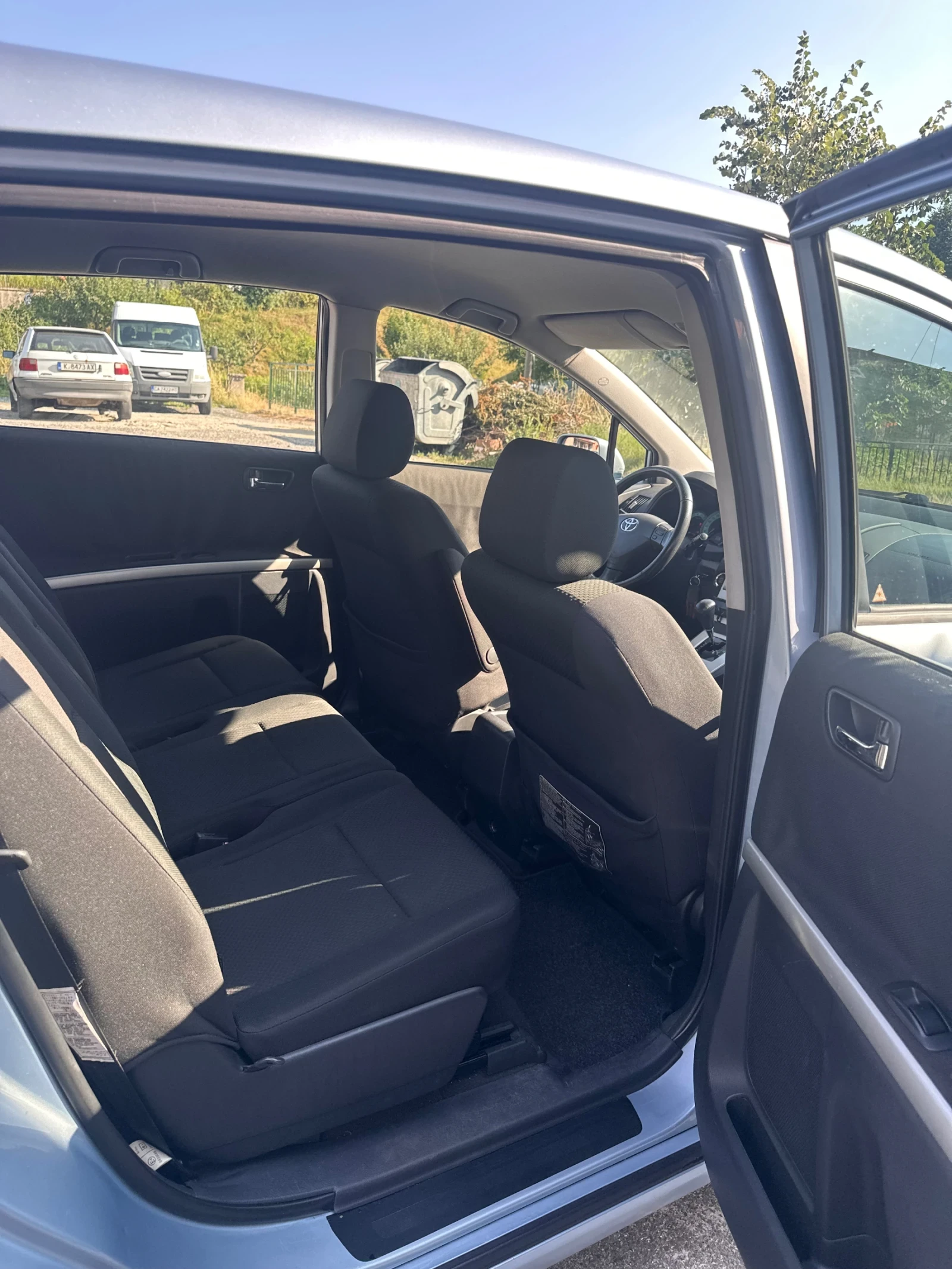 Toyota Corolla verso 1.8 VVT-i, снимка 12 - Автомобили и джипове - 55849898