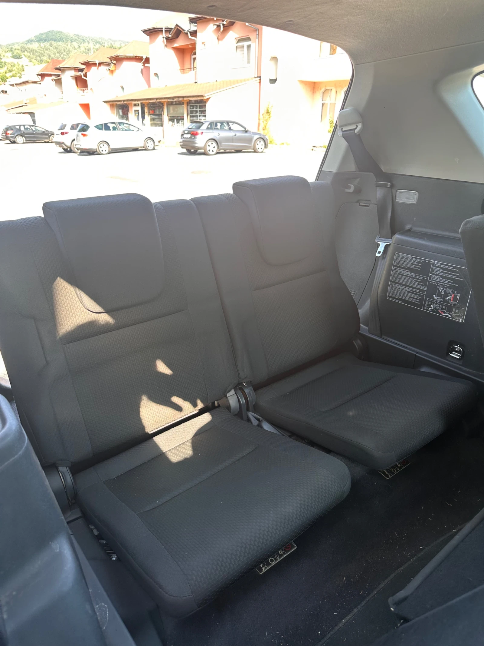 Toyota Corolla verso 1.8 VVT-i, снимка 14 - Автомобили и джипове - 55849898