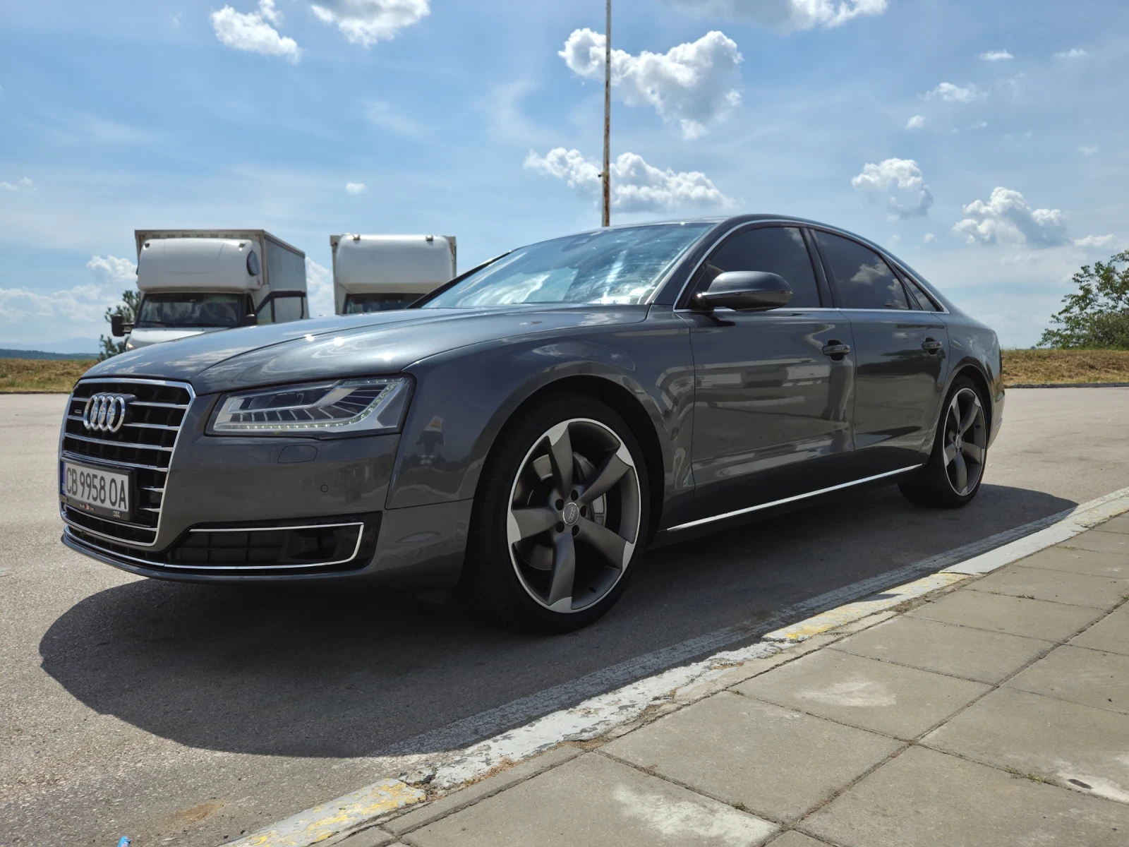 Audi A8, снимка 2 - Автомобили и джипове - 55868061