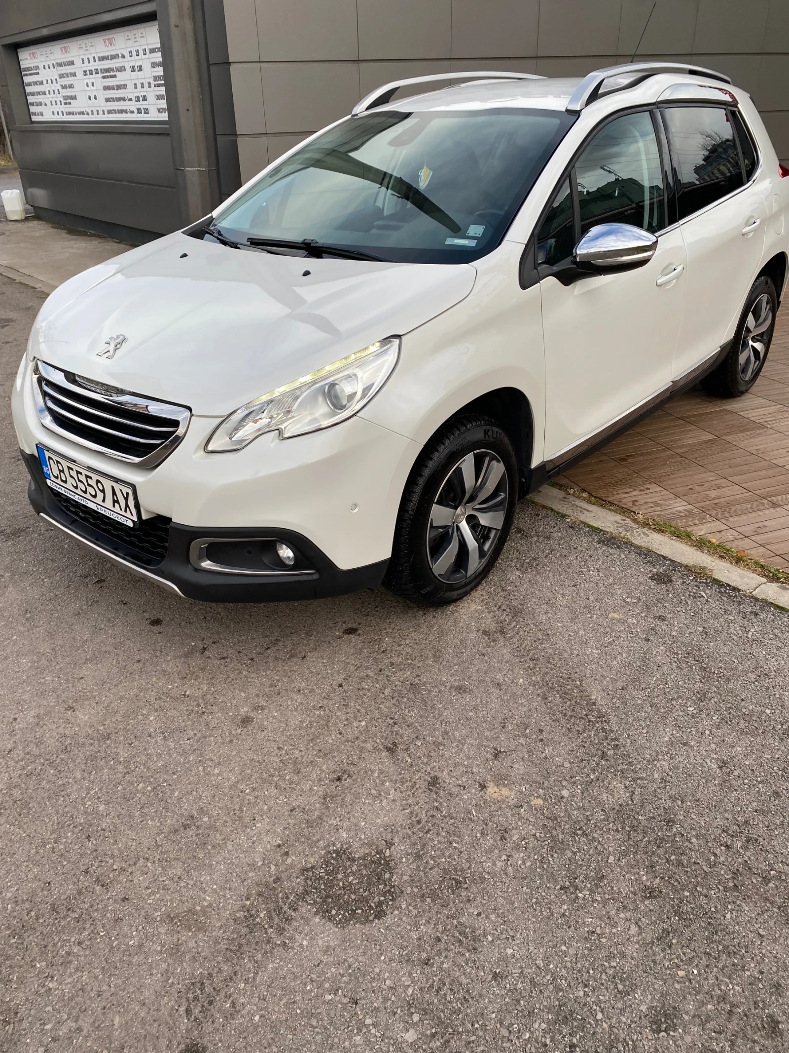 Peugeot 2008 Alure, снимка 11 - Автомобили и джипове - 56149420