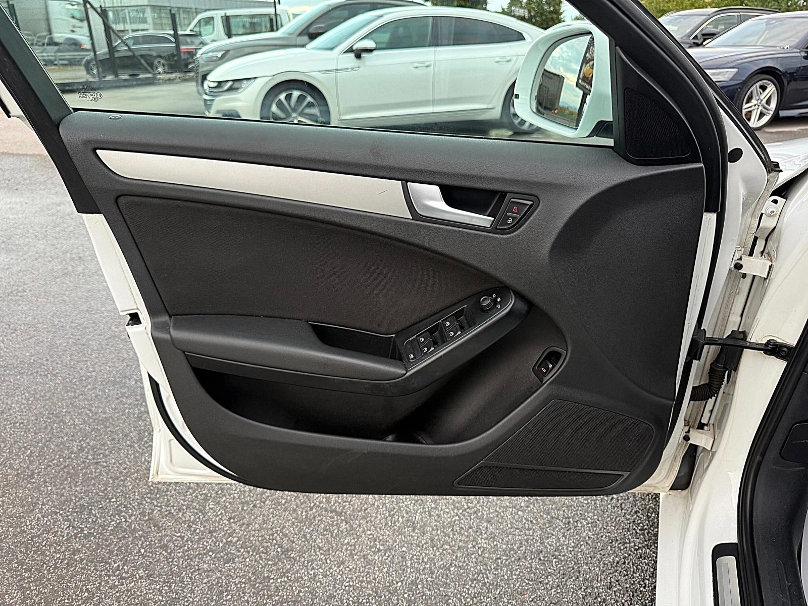 Audi A4 S4 OPTIK-LED-XENON-6skorosti-GERMANIA !!!, снимка 8 - Автомобили и джипове - 56154450