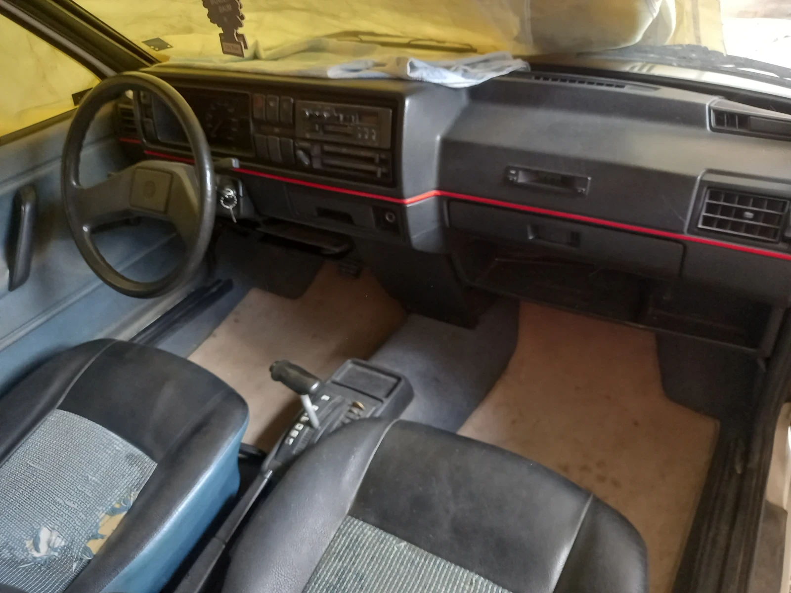 VW Golf 1 .6 D, снимка 8 - Автомобили и джипове - 56588115