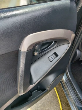 Toyota Rav4 2.2 D-4D 4x4, снимка 14